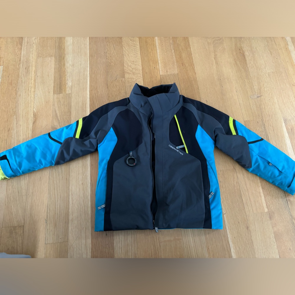 Awesome Obermeyer adjustable ski suit for kids! Size 6.
